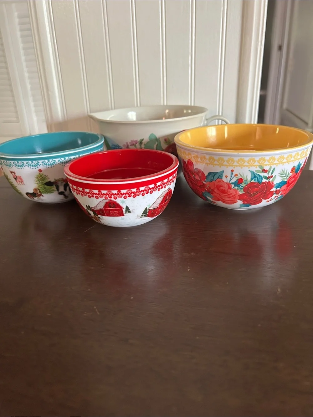 Pioneer Woman Melamine measuring bowls